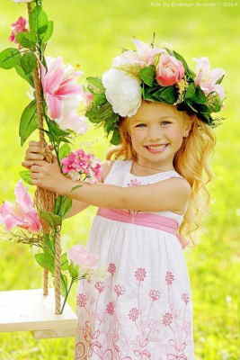 Ramo Flores Hungría, Comprar Flores Online, Floristerías en Sevilla, Flores para Regalar, Floristería Online, Floristas Profesionales, Envío de Flores